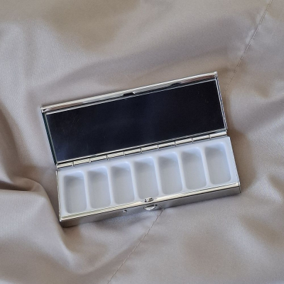 Pillendose 7-geteilter Einsatz