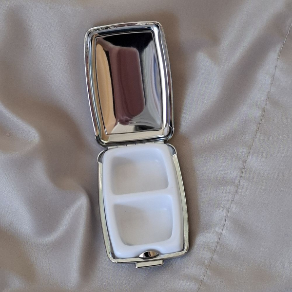 Pillendose 2-geteilter Einsatz